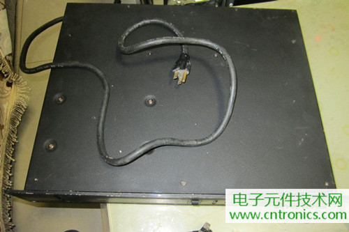 用料很給力！專業后級功放美國高峰FA1201拆解