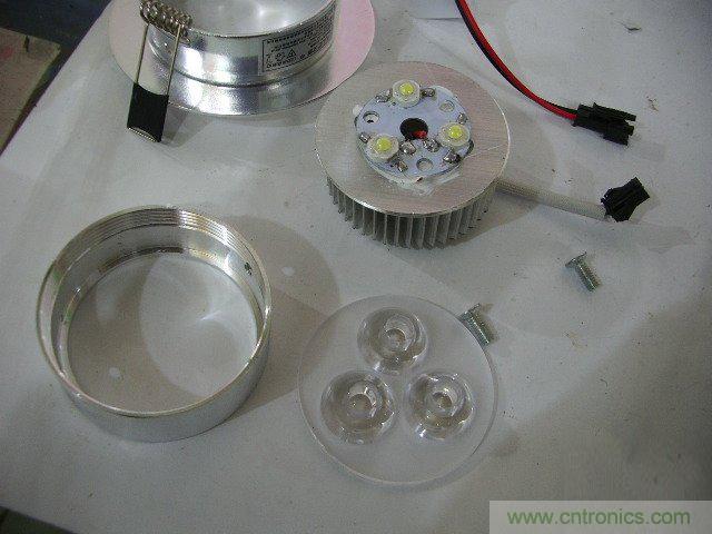 DIY：大雄家的路燈，帶你找回童年的記憶