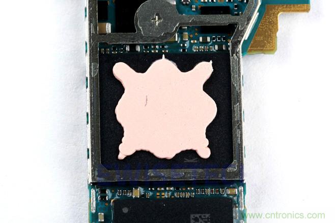 Galaxy Note5拆解，與S系列差距日漸模糊