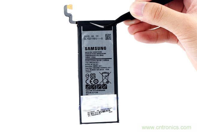 Galaxy Note5拆解，與S系列差距日漸模糊