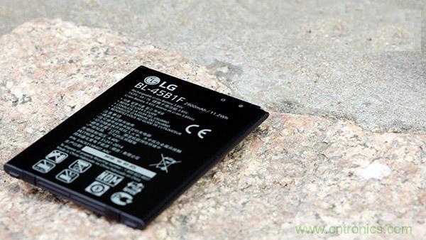 業(yè)界良心 LG V10 評測:剛毅、冷峻，不失人性化