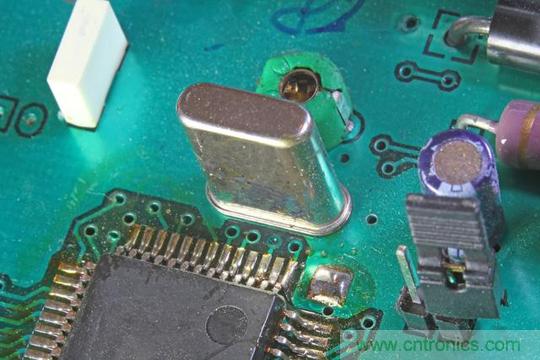 淺談晶體晶振區別、應用范圍及用法